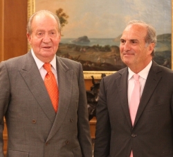 Don Juan Carlos durante la audiencia al presidente de Fomento del Trabajo Nacional, Joaquim Gay de Montellà Ferrer-Vidal